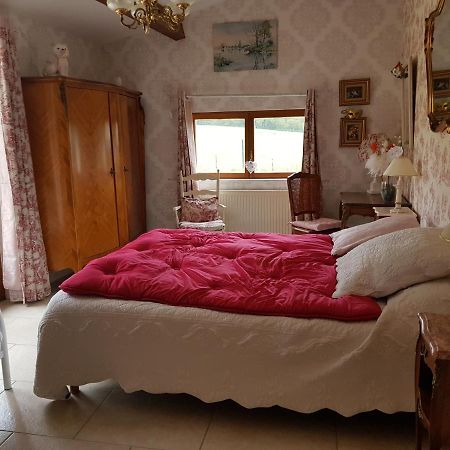 Hotel La Providence Illiat Esterno foto