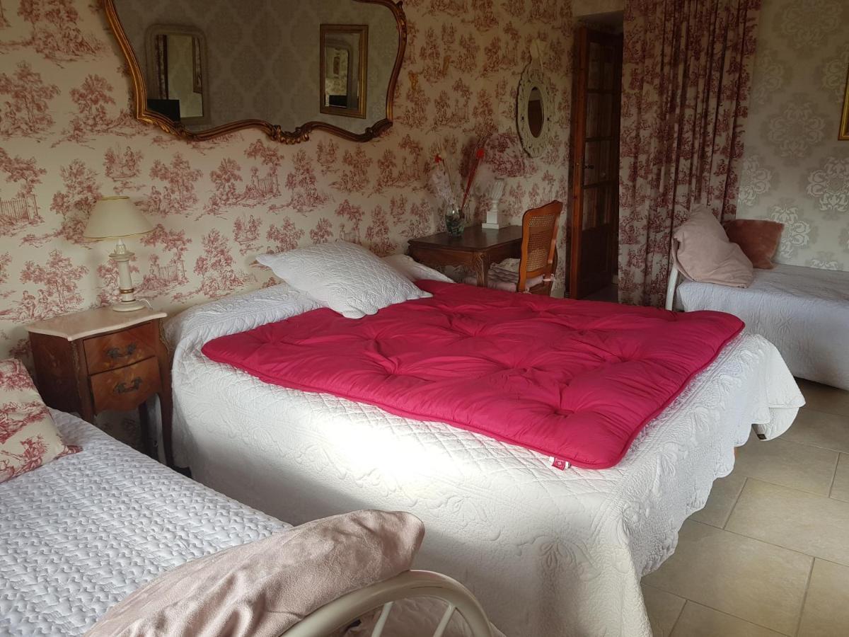 Hotel La Providence Illiat Esterno foto